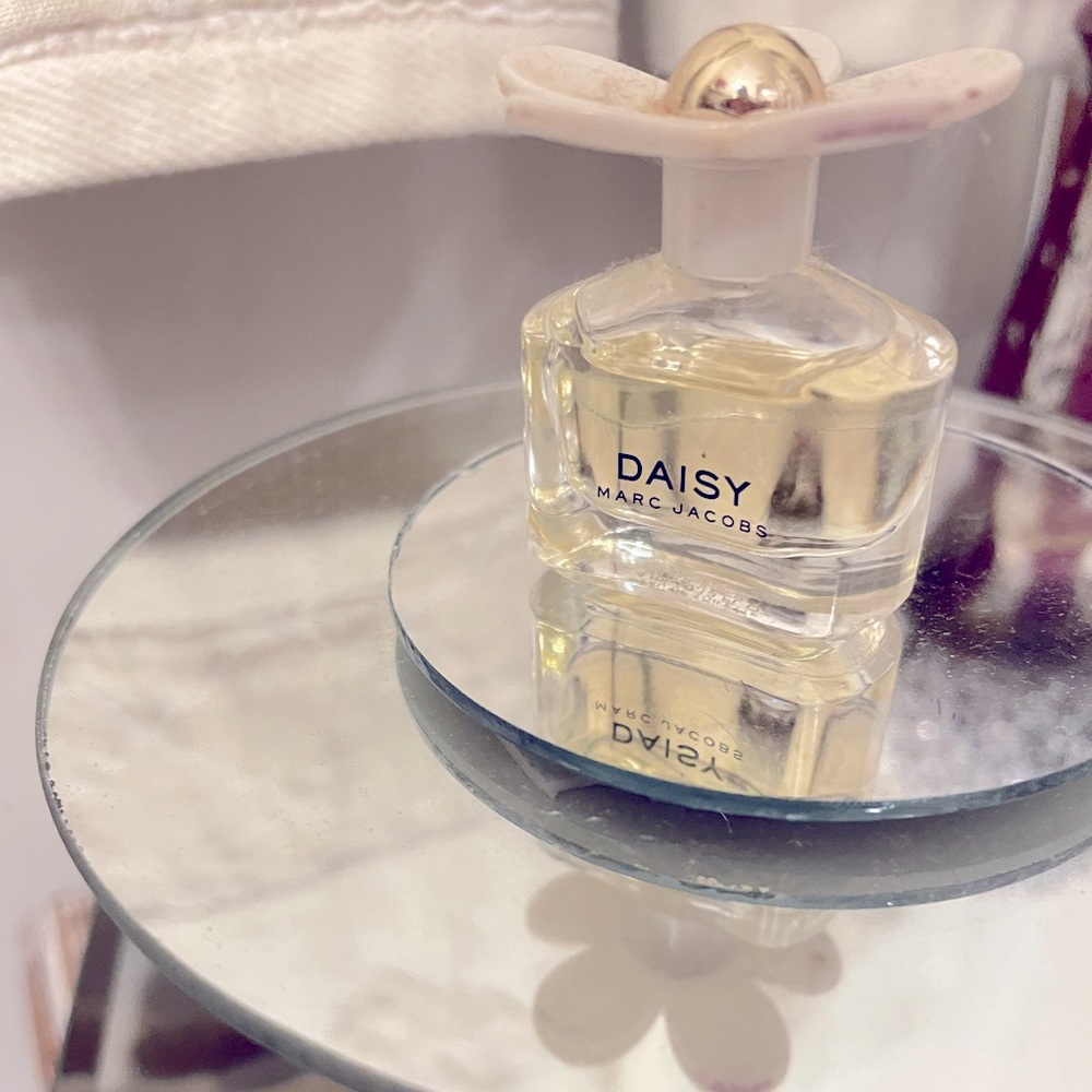 New Never Used Marc Jacobs Daisy .17 oz